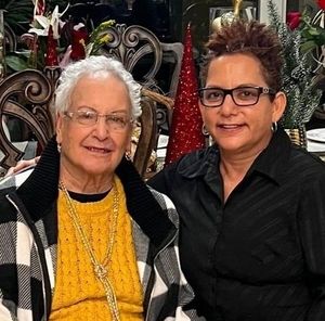 Meet your Posher, Aurora